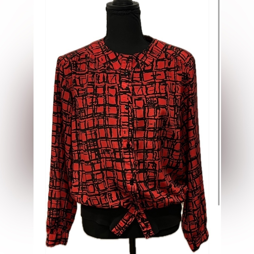 Vintage Red Geometric Print Women's Top